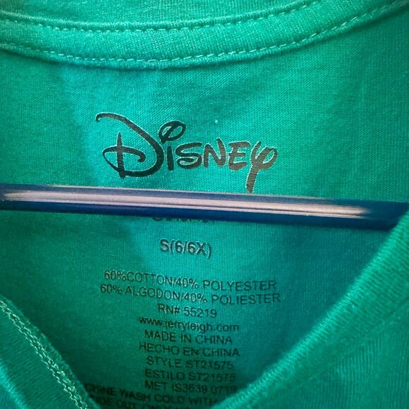 Girl’s Minnie Mouse Christmas Shirt Size 6 - Picture 4 of 6